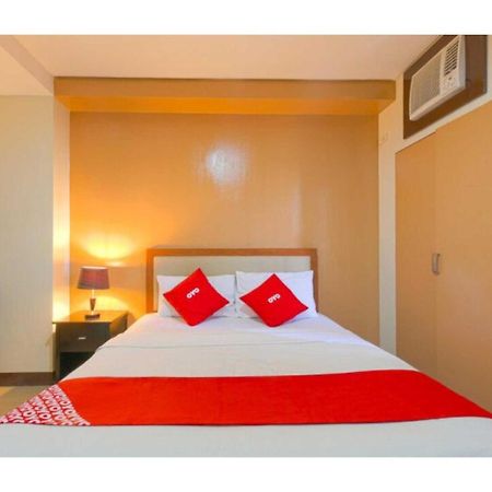 Oyo 769 Poblacion Suites Polaris Makati City Eksteriør bilde