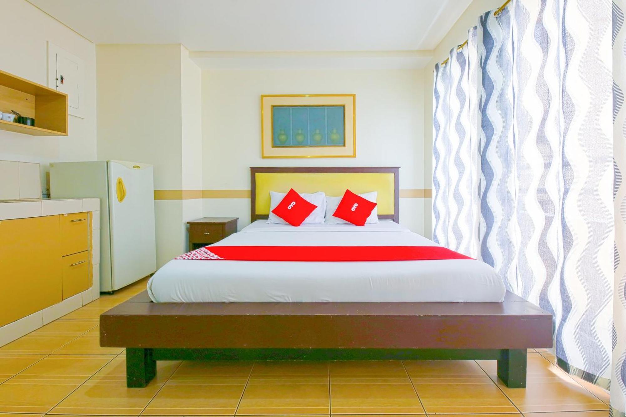 Oyo 769 Poblacion Suites Polaris Makati City Eksteriør bilde