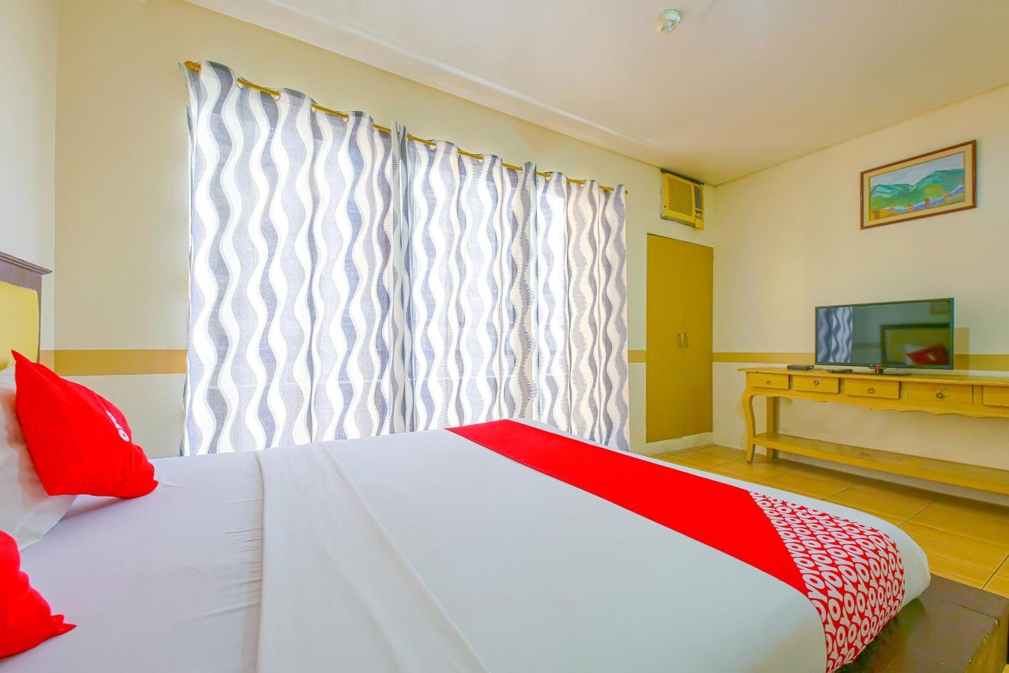 Oyo 769 Poblacion Suites Polaris Makati City Eksteriør bilde